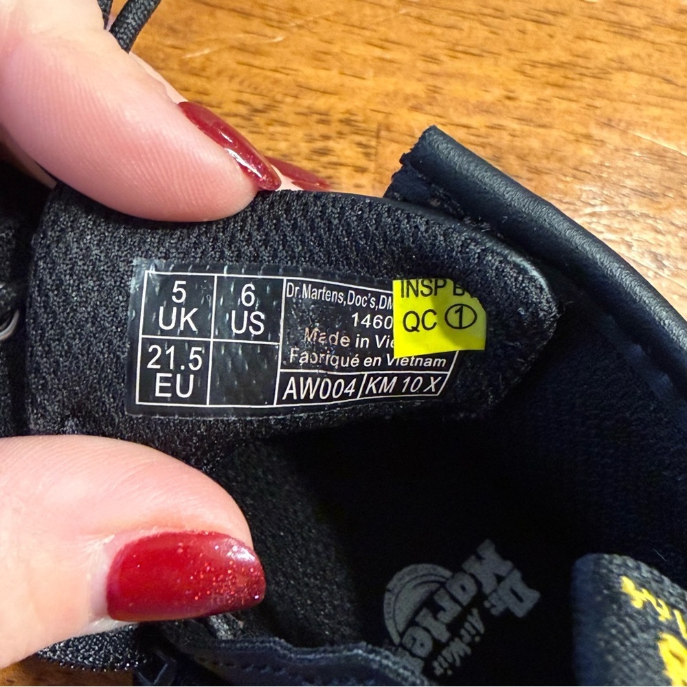 Dr. Martens Infant 1460 Softy T Leather Lace Up Boots Black Kids Lace-Up Boots 6 - Picture 11 of 12